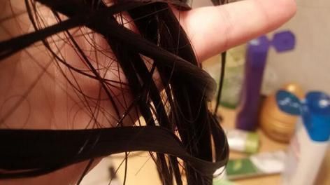 头发越洗越油、总是掉头发是怎么回事?是不是与洗头频率有关系?