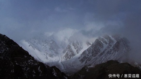 一国,从中国拿走四座湖泊,其中一座面积达一万八平方千米