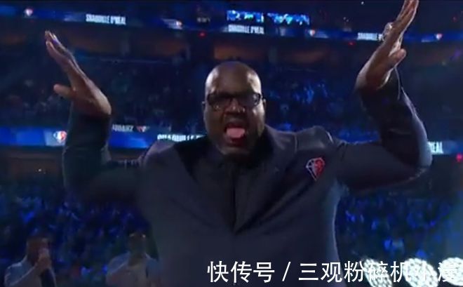 搞怪|整活儿还得是他!奥尼尔搞怪吐舌+抖肩舞带动气氛