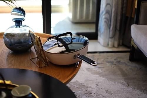 厨房好伙伴 一锅多用 知吾煮平底炒锅