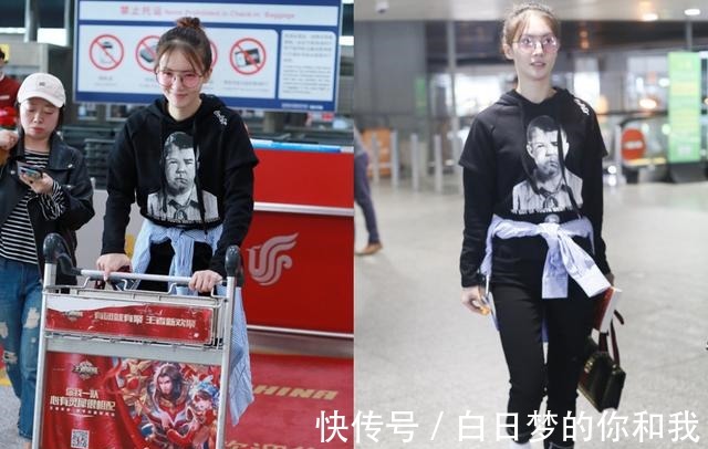 伞裙!金晨业务能力好,穿超遮肉的刺绣伞裙出镜,压腿劈叉都能轻松完成!