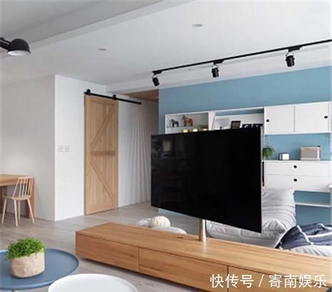 电视柜|不要在客厅装电视机背景墙了,聪明人都这样放电视,时尚又实用