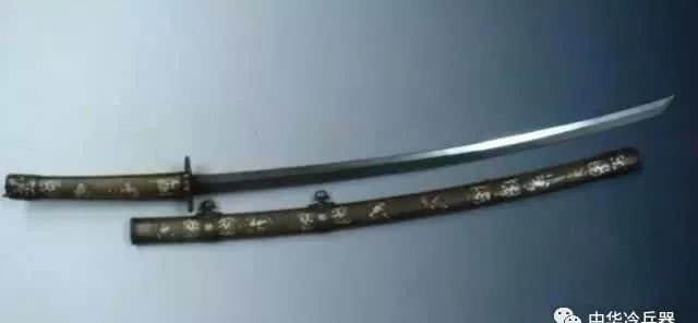 日本|同样是双手使用的刀，日本武士刀和中国斩马刀你更喜欢哪种？