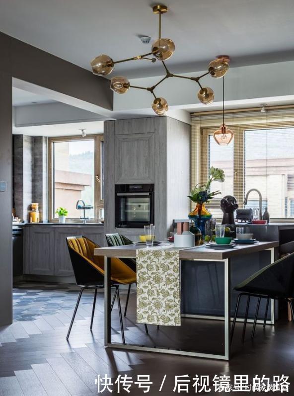 居室|180平米的四居室,捕捉前卫现代的艺术特质,还原原生的神秘感