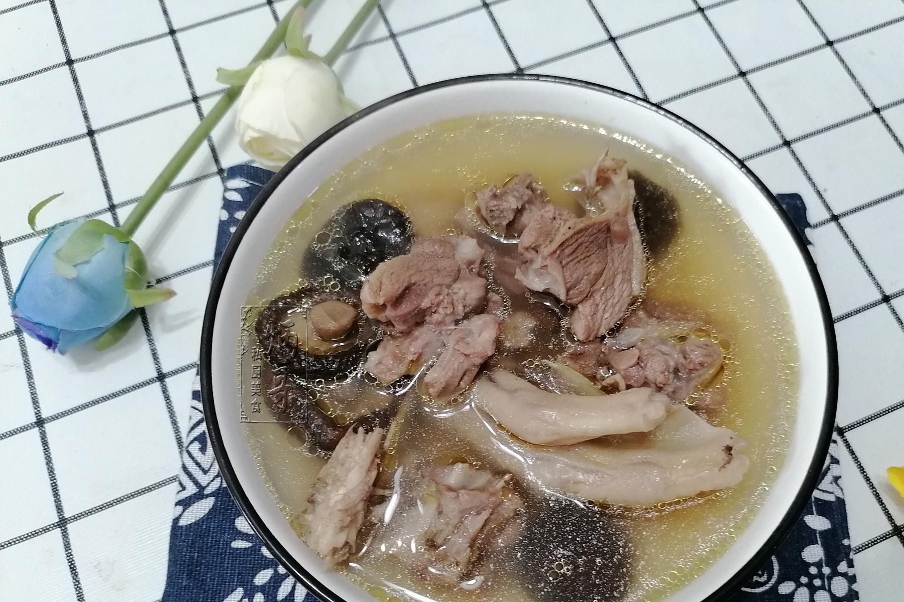 鸭肉|进入三伏天,吃鱼吃肉不如多喝这汤,清凉解暑营养好,全家都喜欢
