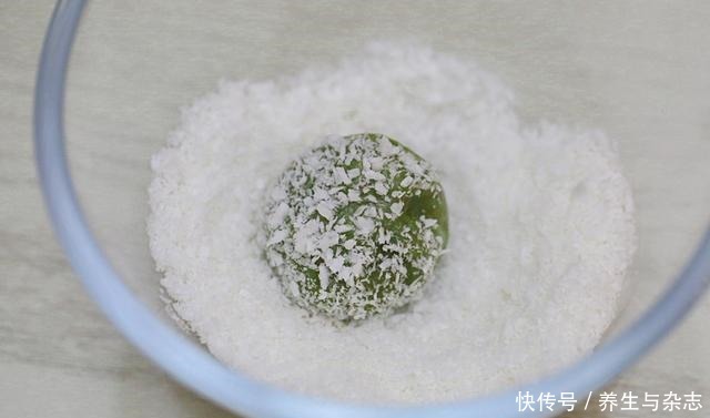  网红美食糯米糍，在家也能轻松搞定，香甜软糯，大人小孩都爱吃