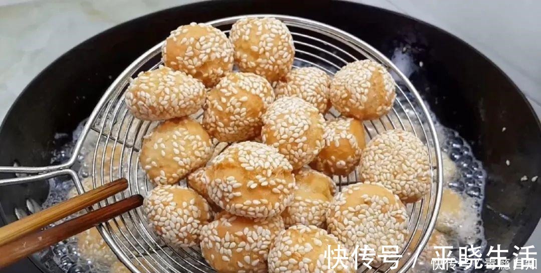 馒头|面粉别炸油条,不发面不用拷,外皮焦脆又香甜,比麻团面包都好吃