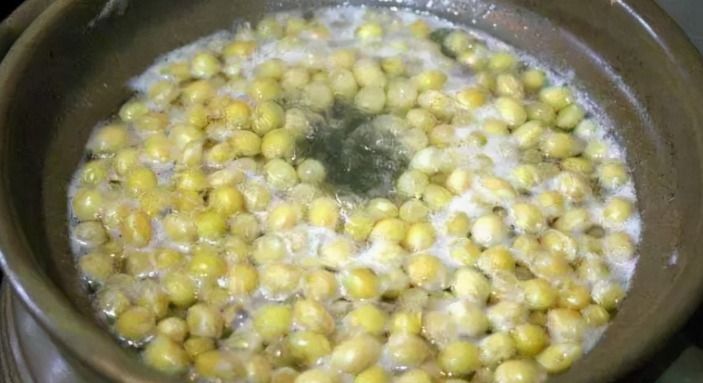 养花肥|这3样东西扔掉太可惜,学会正确方法制成养花肥,省钱、效果好