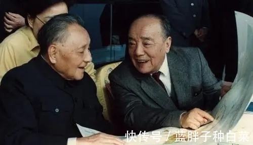 汉字|杨尚昆书法5大字惹争议,笔墨枯湿相伏太霸气,却被网友指不精致