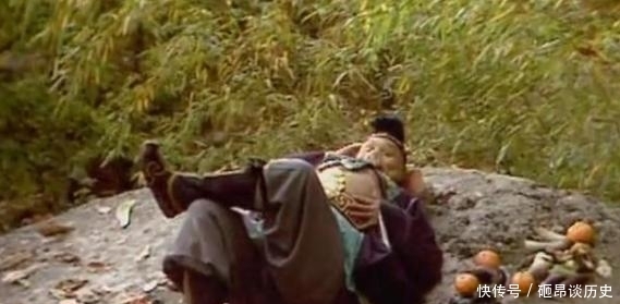 猪八戒除了钉耙还有一件神器,威力巨大,难怪他能当上天蓬元帅