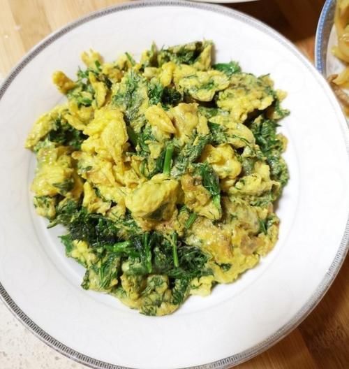 6月湿气怕这个菜,隔天吃一盘,湿气不见了,口臭没有了,多吃不长胖