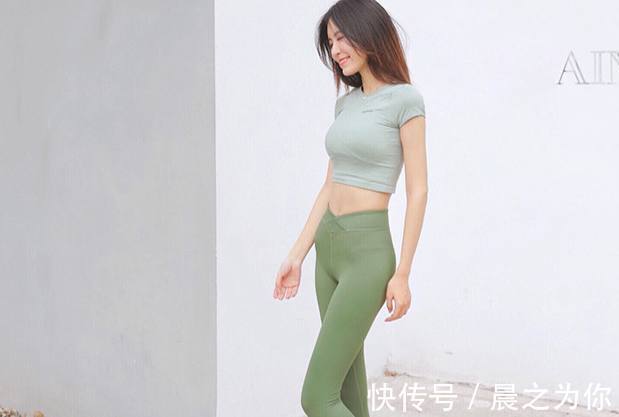 迷人 修身显高的打底裤,穿出窈窕的身材,非常迷人