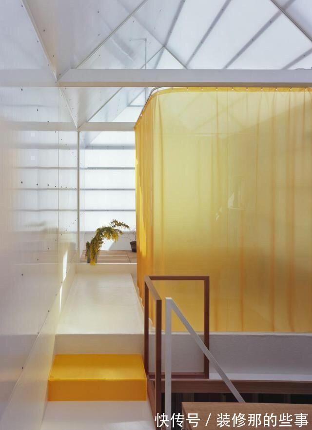 房屋|这个不到80平的小宅,只因为一个巧妙的构思,就变成了下沉式别墅