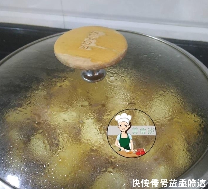 此菜几毛一斤，虽然不起眼，但维生素C比梨高10倍，滋补赛人参