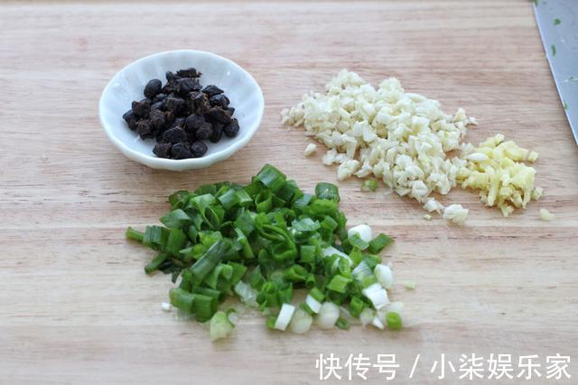 鲜香|不用油的排骨做法,照样鲜香扑鼻,健康不油腻营养不流失