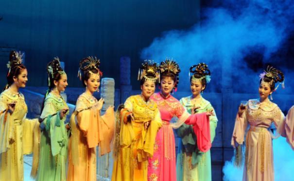 蜘蛛精为什么敢占用七仙女温泉?只因蜘蛛精的背后是他,难怪不敢