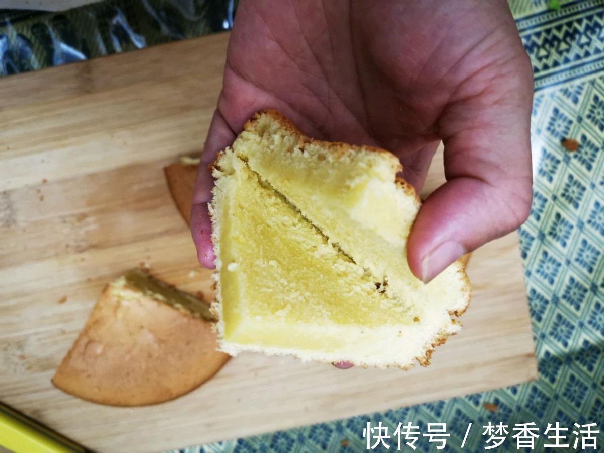奶粉|烘焙新手也能尝试的奶酪夹心蛋糕，做法简单，高颜值，味道好