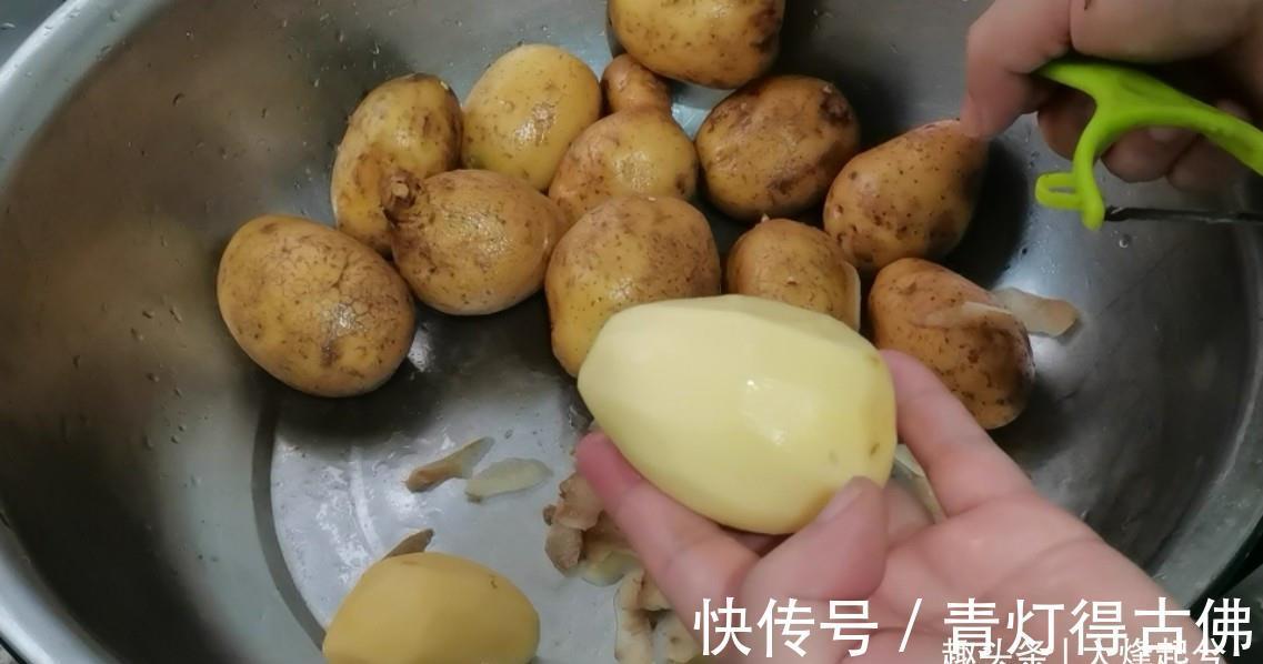 下饭|土豆别再炒着吃,教你一招,美味软糯又下饭,简单易做孩子爱吃