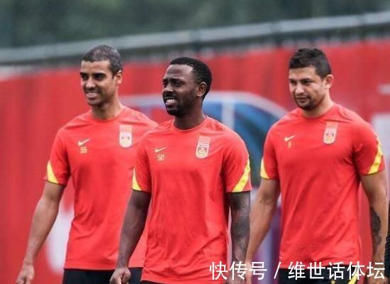 归化球员|李霄鹏首秀在即!国足首发名单引猜测:归化+中超冠军班底