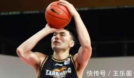杨鸣|CBA三消息:辽宁战术需要改变,赵继伟25分下班,李晓旭轻松两双