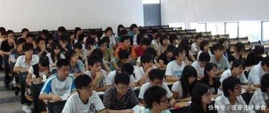 大学期间|学生论文“花式致谢”，看到后让人哭笑不得，导师调侃信息量太大