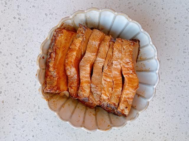 年夜饭必备梅菜扣肉，掌握3点，能出虎皮，而且肥而不腻入口即化