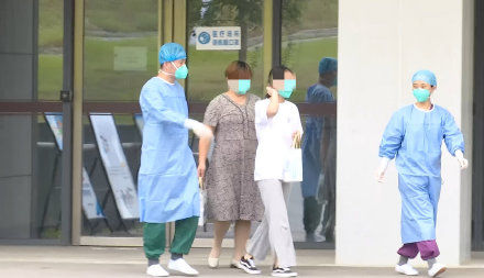 南京市公共卫生医疗中心|又有4名患者今日出院！南京累计出院新冠患者已达24人