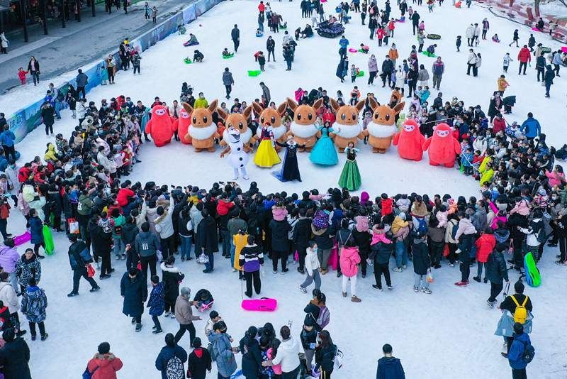 老年|赏民俗、玩滑雪、品美食……云台山景区“年味浓”