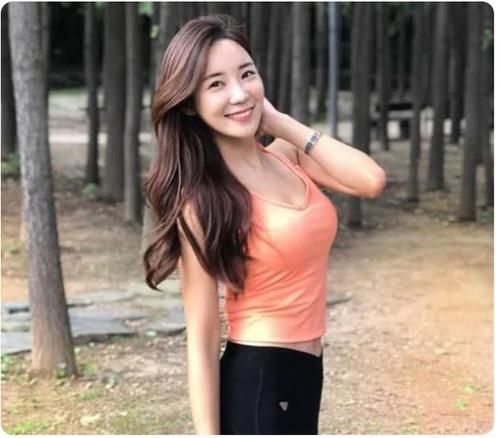 健身房|35岁的美女播音员,热爱健身身材曲线迷人,坚持这项运动你也可以