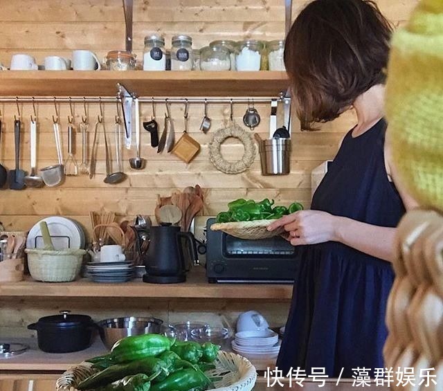 木屋|日本一家4口卖掉市区60㎡小房,搬到郊区住木屋!将生活过成电影