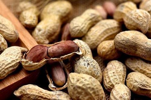 中国居民膳食指南|人长期吃花生，对身体会有哪些影响营养师提醒2种花生别碰