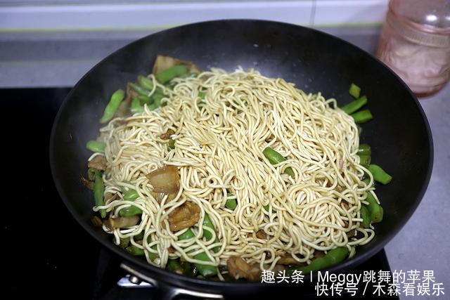 入味|豆角焖面,直接焖还是先煮面都不对!用这招,根根干香入味