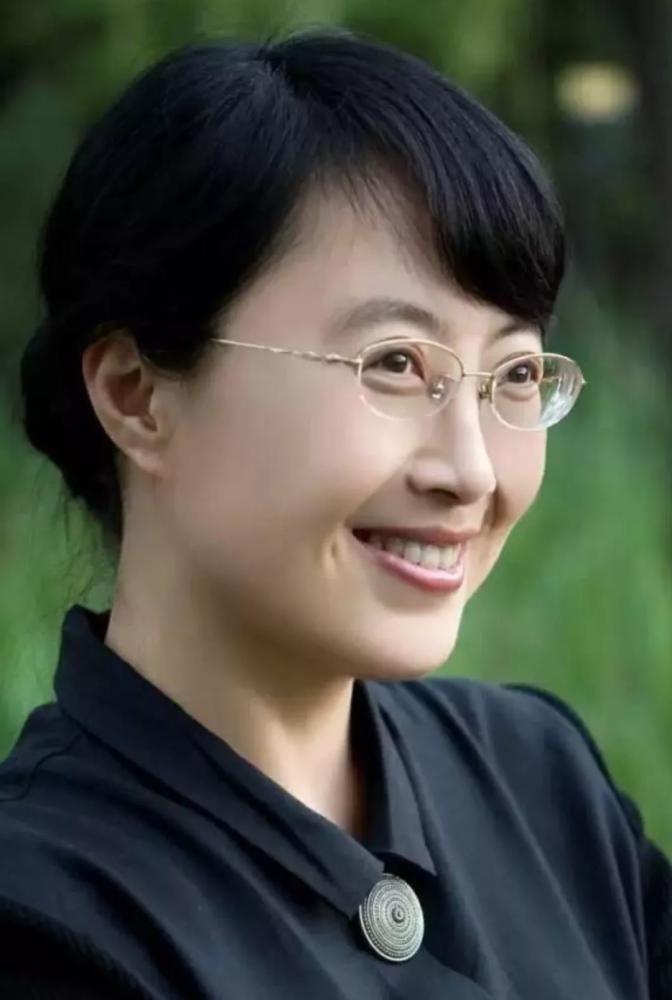 当代十大女性书法家,实至名归!你觉得哪个更好?