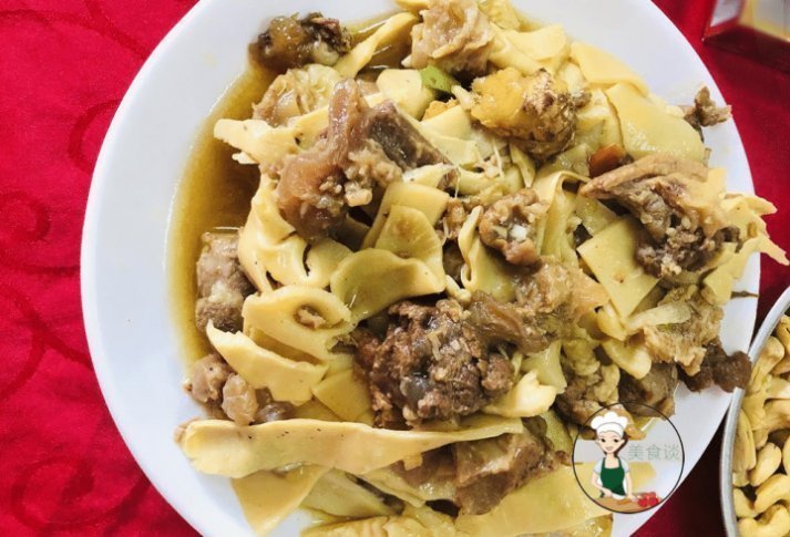 随礼|随礼500块吃酒席,一大桌子的硬菜,都吃嗨了,看看都有啥硬菜