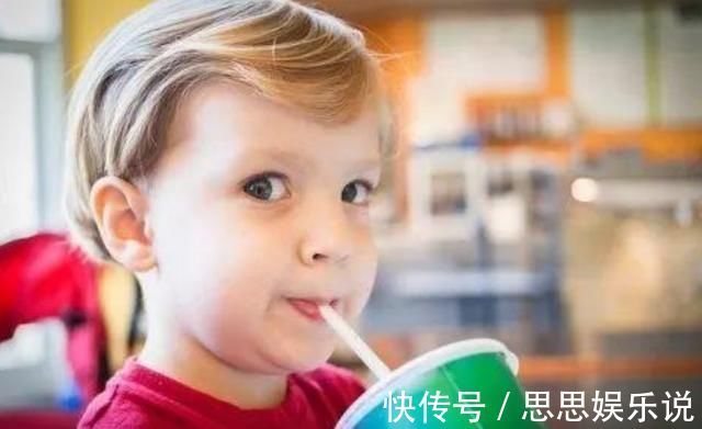 一日三餐|这些零食就算扔了也别给孩子吃,你家还有吗