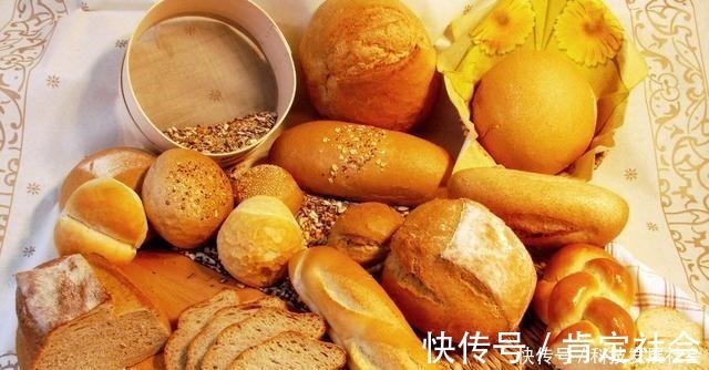 面团|完美的自制面包教程，比蛋糕简单好吃，新手一做就成功！