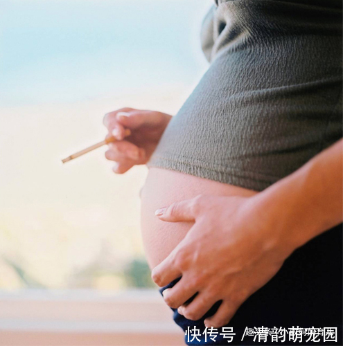 医生|宝宝出生长了“凤爪”,宝妈谎称孕期吃了鸡爪,却被医生当场揭穿