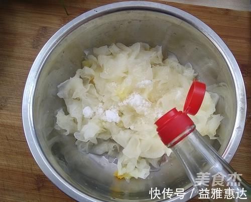 银耳|难入睡，隔天就吃1次这菜，养心安神，夜里无梦睡到天明