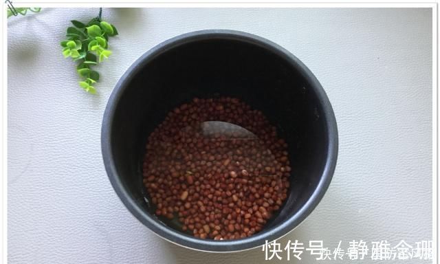 红豆|电饭煲红豆发糕，这样做不用揉面，不用擀面，好吃还简单