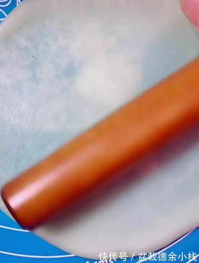 好吃|这东西你们那里叫什么?比蛋挞好吃,邻居过来一连吃了好几个