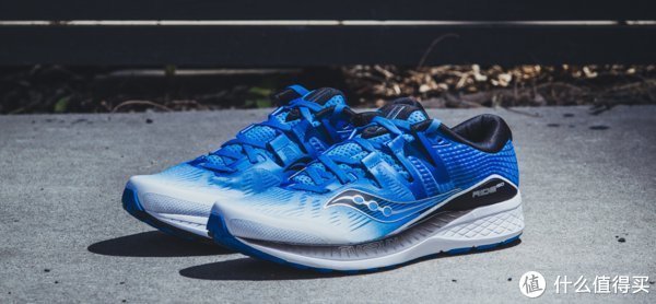 慢跑 跑了40公里后,才发现索康尼和亚瑟士差距,竟然这么大!