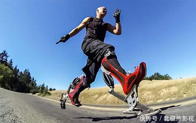 老外自制“超级跑鞋”，跑起来比摩托车还要快，真是满满黑科技！