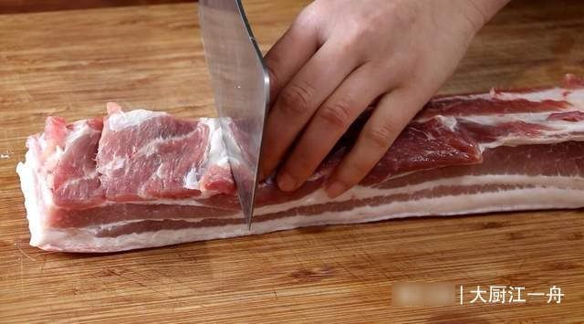 红烧肉，到底要炒糖色吗？老厨师教我正确做法，原来一直做错了