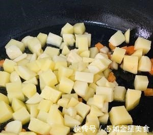 比肉好吃的素菜菜谱,咖喱土豆,简单美味营养,超下饭,适合夏天!