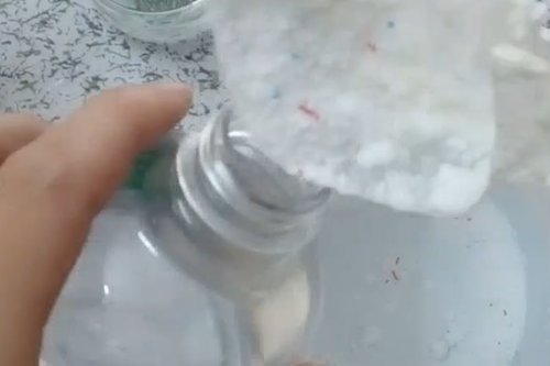 万能|别再出去买清洁剂了!5毛钱自制一瓶万能去污剂,秒杀厨房重油污