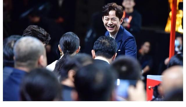 易烊千玺|《快乐大本营》因升级停播，何炅谢娜合作新综艺，易烊千玺待定