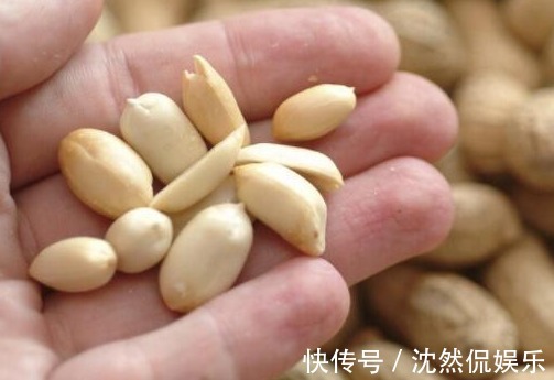 常食花生好处多多,但医生提醒有3类人最好一口也不要吃!