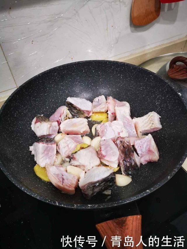 鲜嫩|鱼腥的天敌被发现,做鱼时一定加它,鱼肉更鲜嫩无腥味