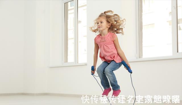 深度睡眠|娃身高体重都偏低,妈妈及时调整饮食和生活习惯,孩子长高长胖了