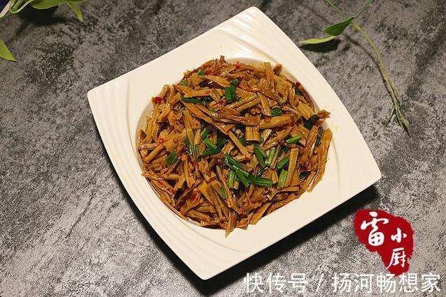 这种美味,城里根本买不到,要吃还得去农村!